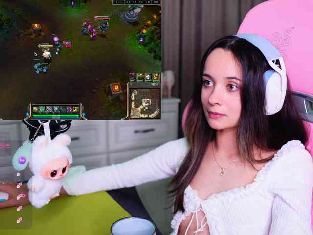 JuicyAngel webcam