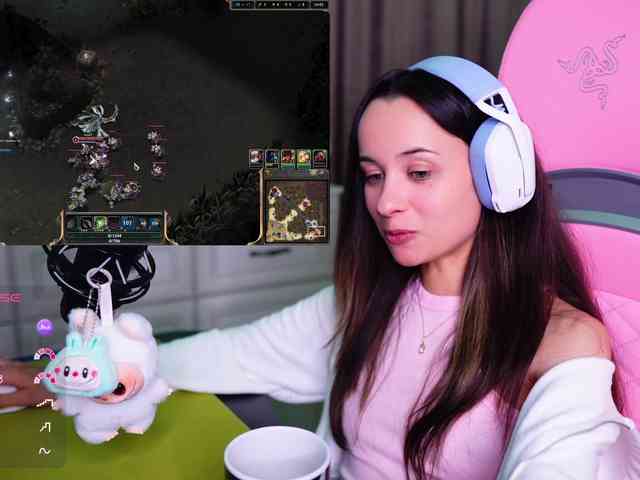 JuicyAngel Live Webcam on BongaCams
