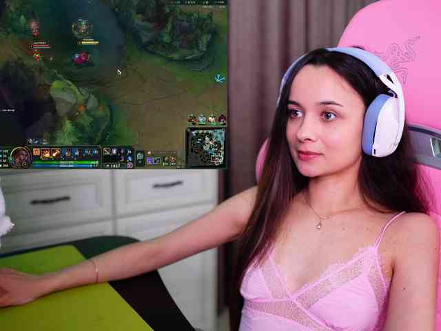 JuicyAngel webcam