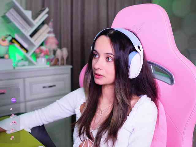 JuicyAngel webcam