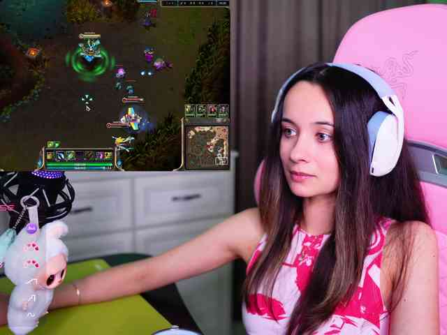 JuicyAngel webcam
