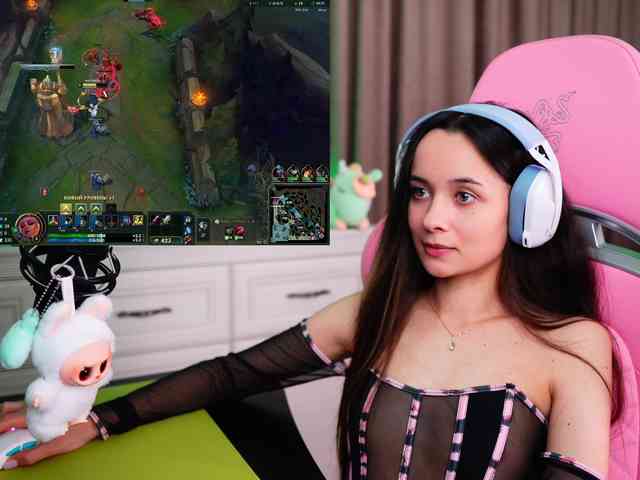 JuicyAngel webcam