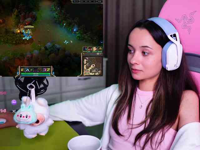 JuicyAngel webcam