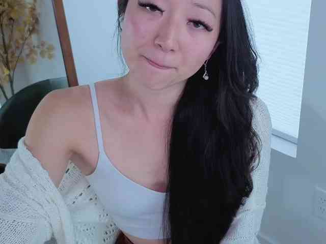 Model: MySweetSofie