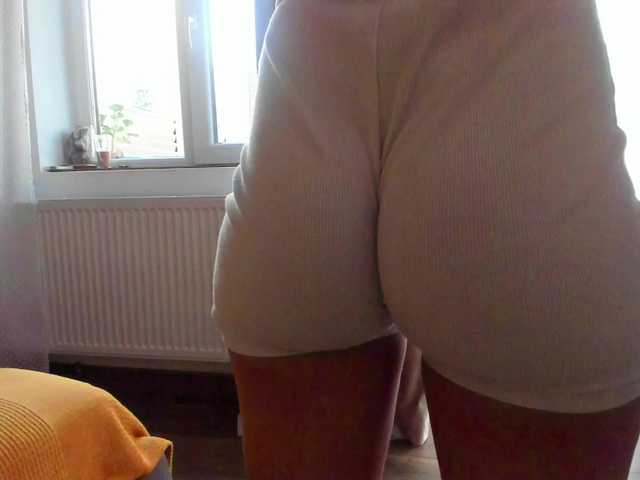 roses-dream Live Cam on BongaCams