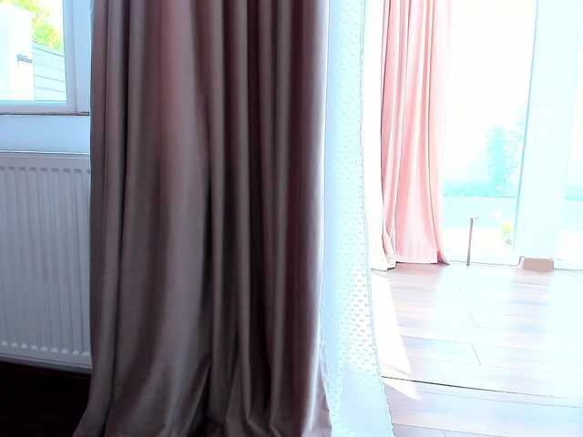 roses-dream live cam on BongaCams