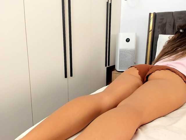 roses-dream live cam on BongaCams