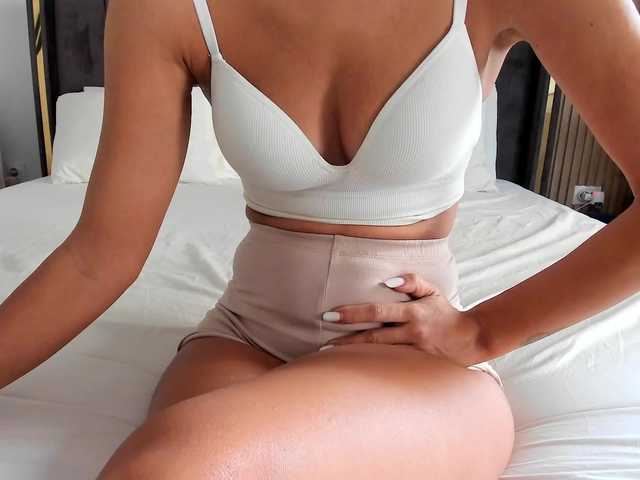 roses-dream live cam on BongaCams