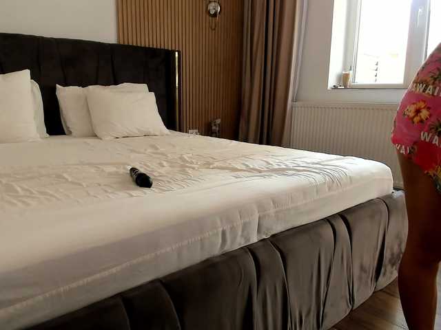 roses-dream live cam on BongaCams