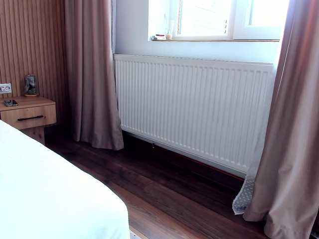 roses-dream live cam on BongaCams