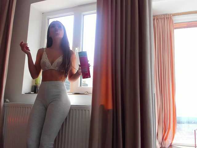 roses-dream's BongaCams show and profile