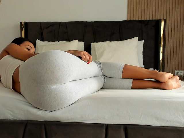 roses-dream live cam on BongaCams