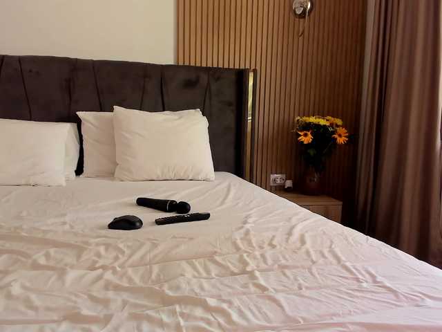 roses-dream live cam on BongaCams