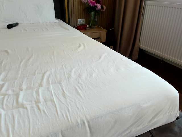 roses-dream live cam on BongaCams