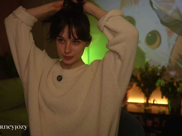 hor-neyJ0zy