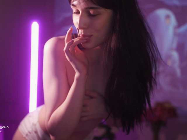 hor-neyJ0zy live cam on BongaCams
