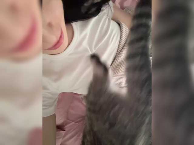 hor-neyJ0zy live cam on BongaCams