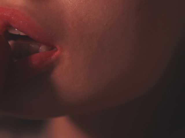 hor-neyJ0zy's BongaCams show and profile