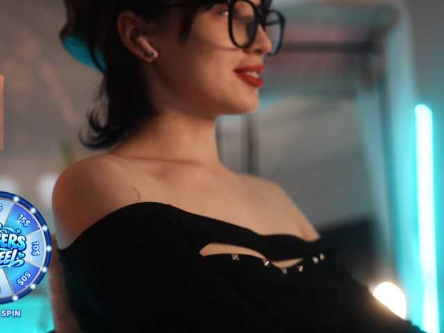hor-neyJ0zy live cam on BongaCams