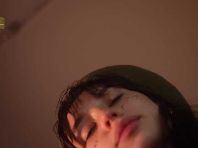 hor-neyJ0zy's BongaCams show and profile