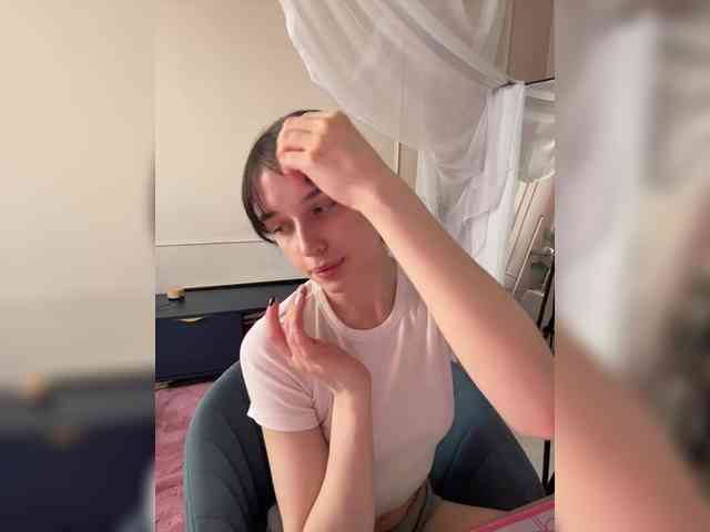 HorneyJozy webcam