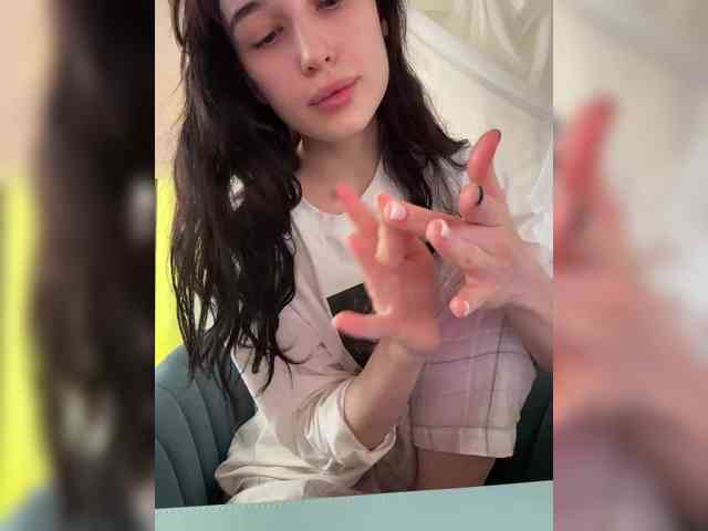 HorneyJozy webcam