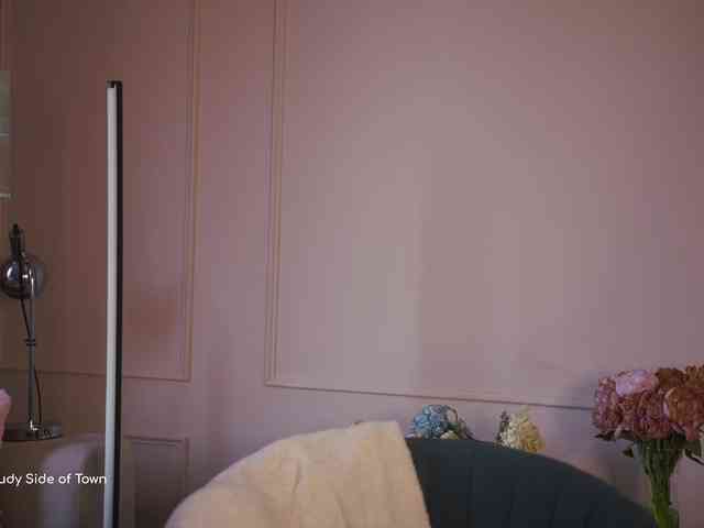HorneyJozy webcam