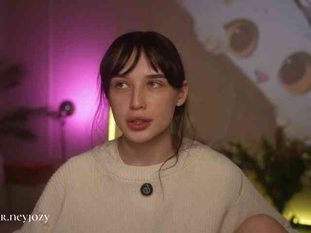 HorneyJozy webcam