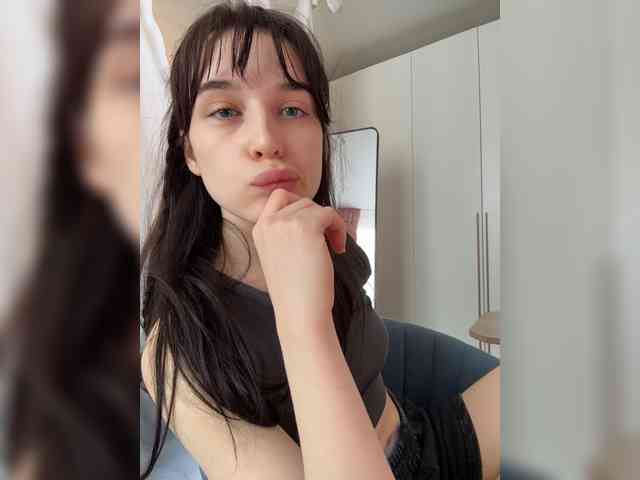 HorneyJozy webcam