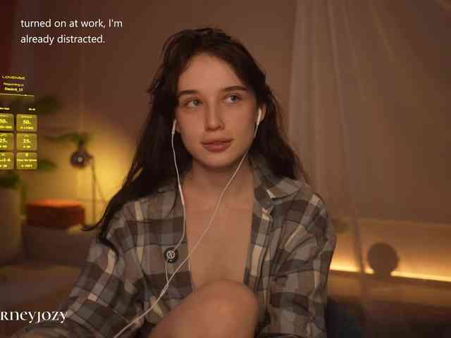 HorneyJozy webcam