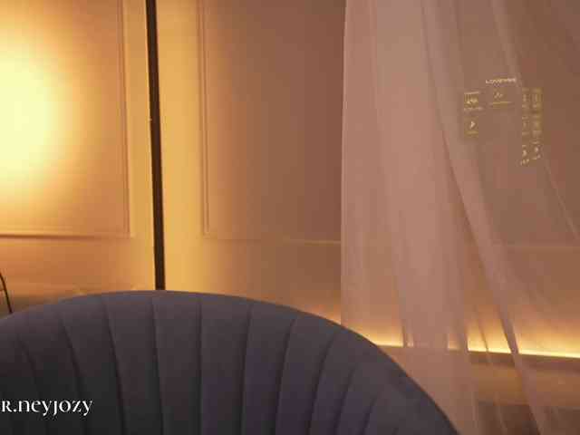 HorneyJozy webcam