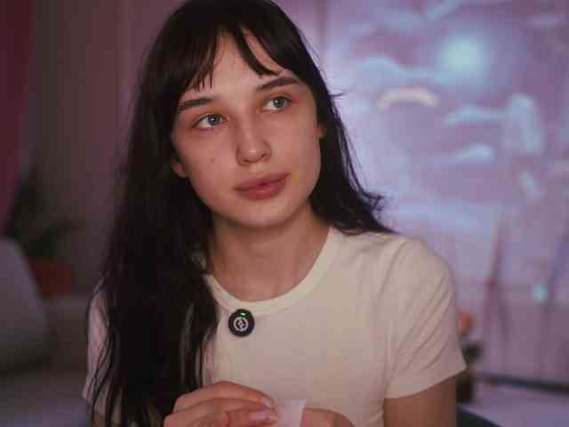 HorneyJozy webcam