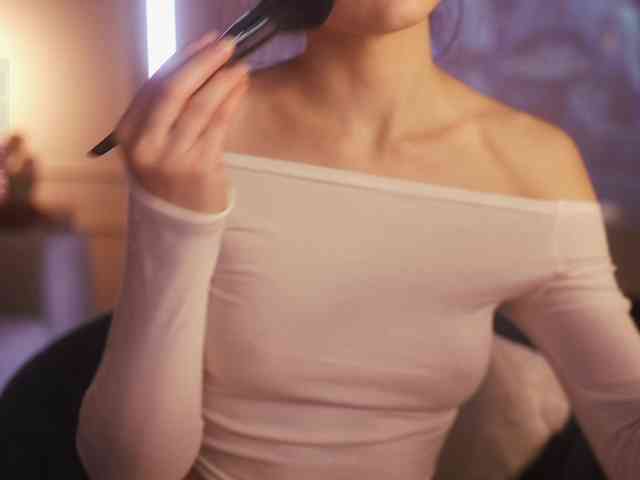 HorneyJozy webcam