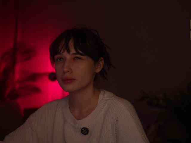 HorneyJozy webcam