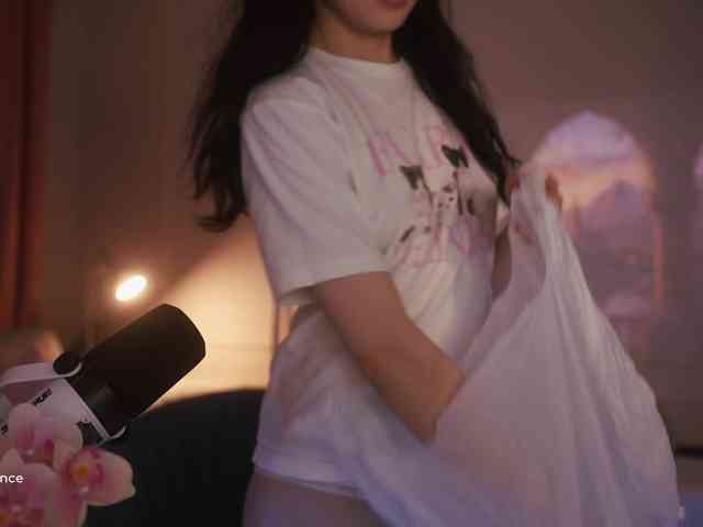 HorneyJozy webcam