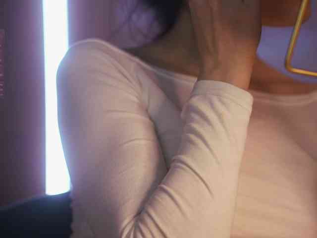 HorneyJozy webcam