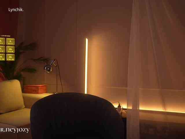 HorneyJozy webcam