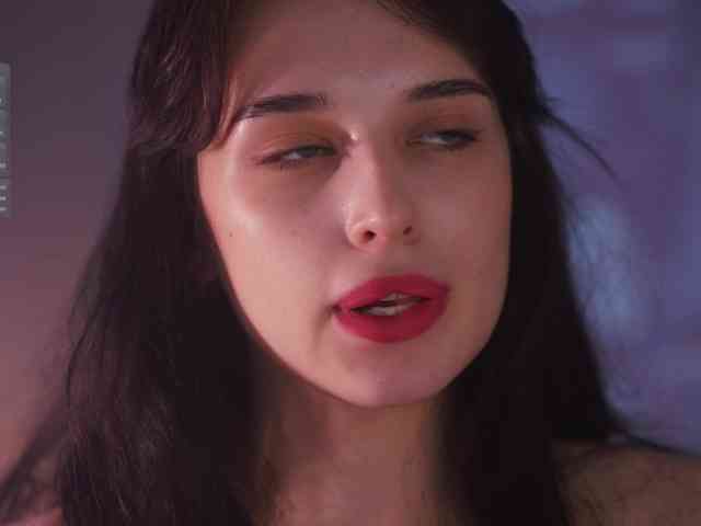 HorneyJozy webcam