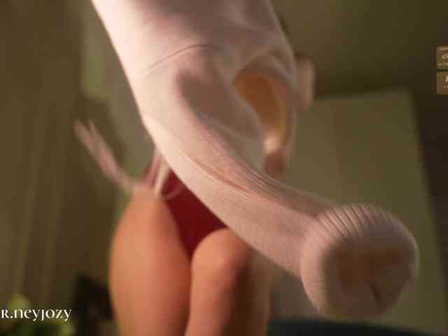 HorneyJozy webcam