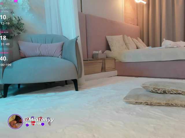 MiaTonyy live cam on BongaCams