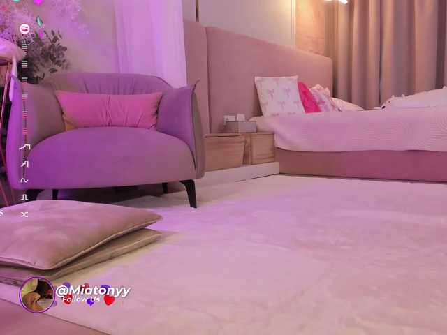  MiaTonyy chat room