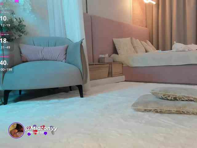 Mia_Milasheva webcam