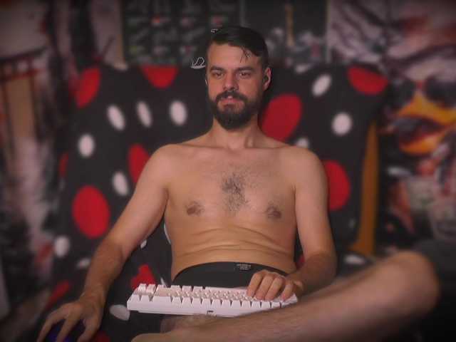 00george, 32 y/o - Live Cam on BongaCams