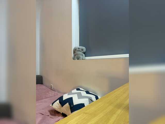 LittleDelora live cam on BongaCams