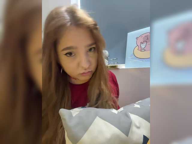 LittleDelora live cam on BongaCams