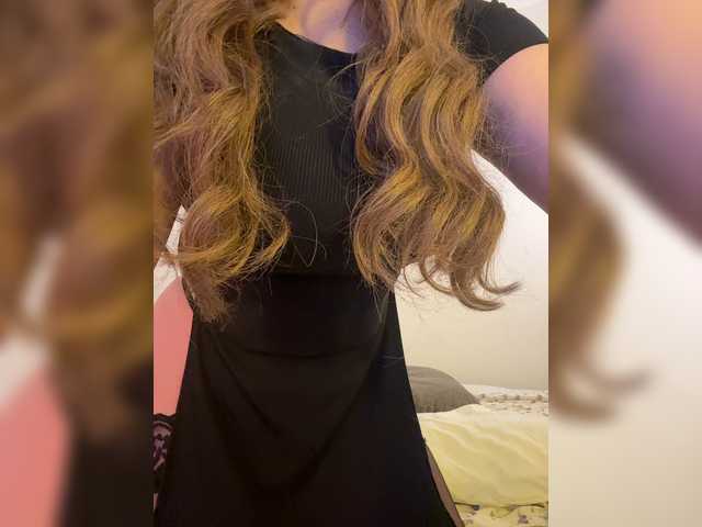 LittleDelora live cam on BongaCams