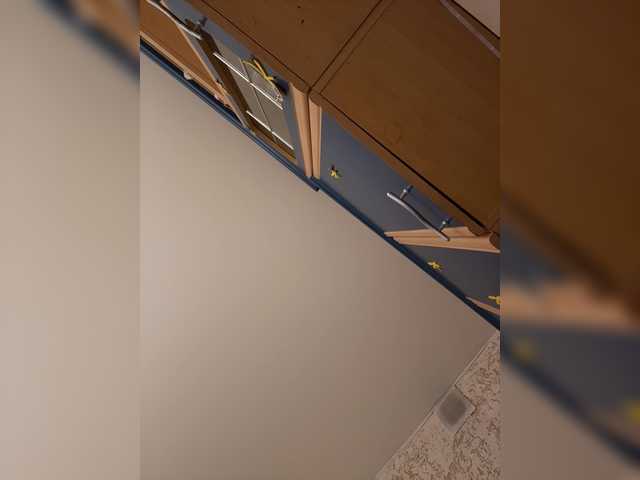 LittleDelora's BongaCams show and profile