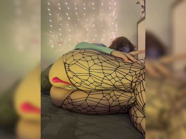 littledelora live sex show