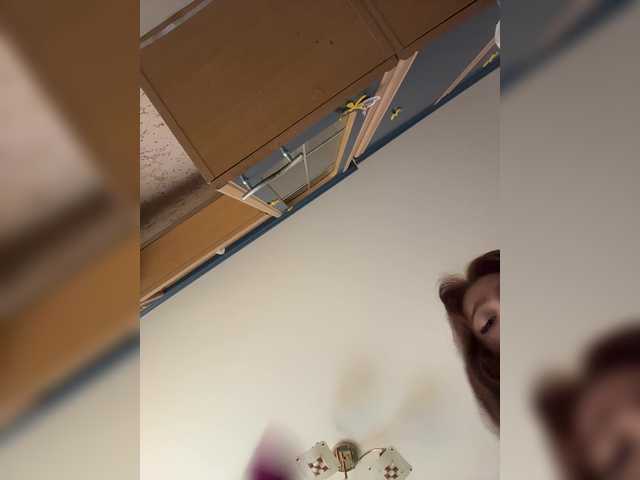  LittleDelora chat room