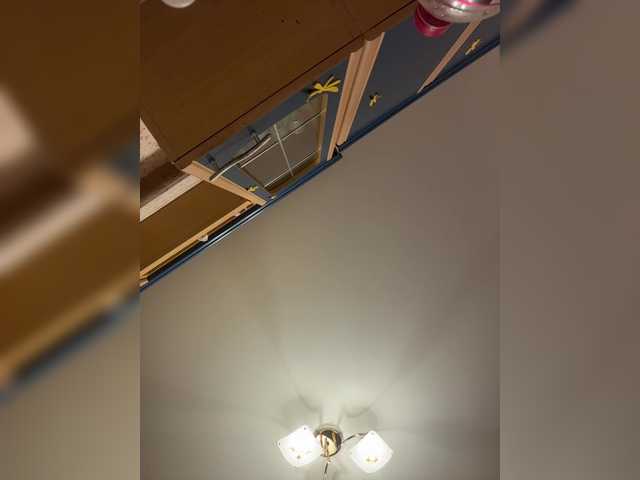  LittleDelora chat room